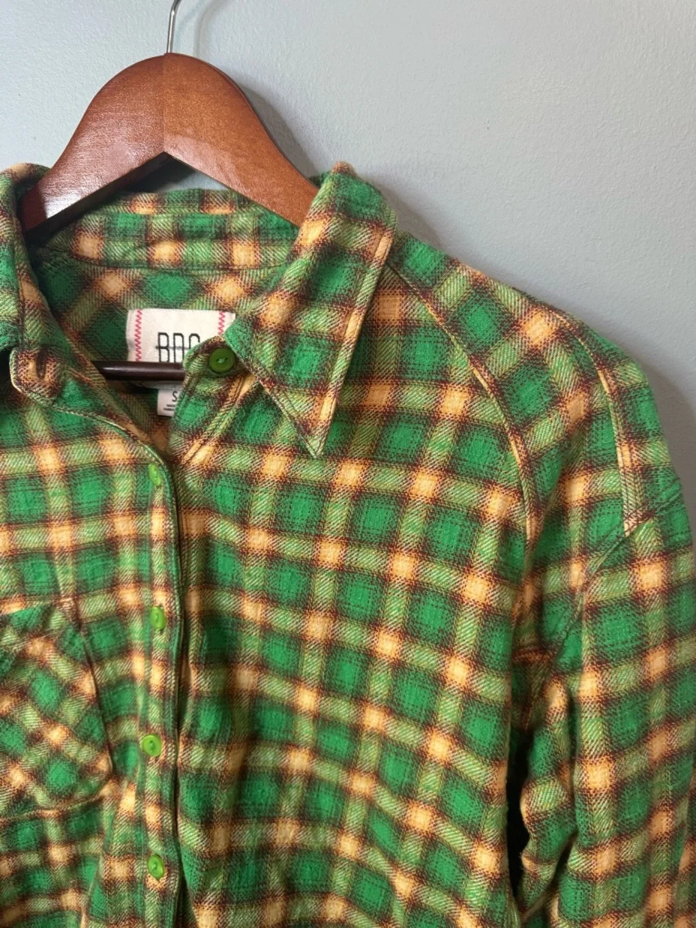 BDG Urban Outfitters Brixton Green Plaid Flannel Shirt with Raw Hem. Small - Picture 5 of 15